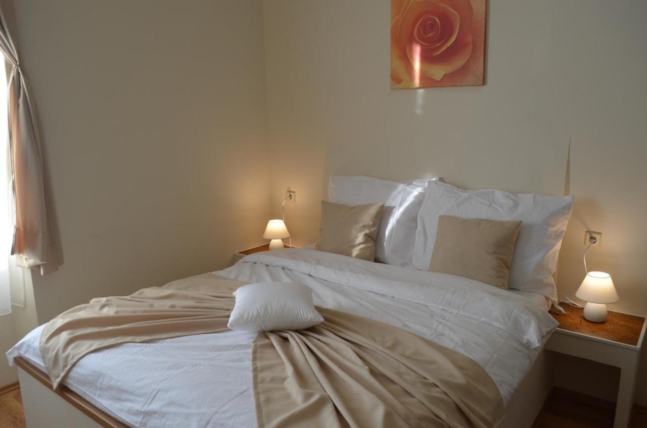 Rooms & Apartments Infinity Fiume Esterno foto