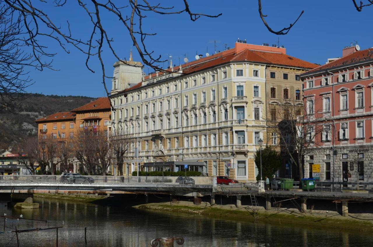 Rooms & Apartments Infinity Fiume Esterno foto