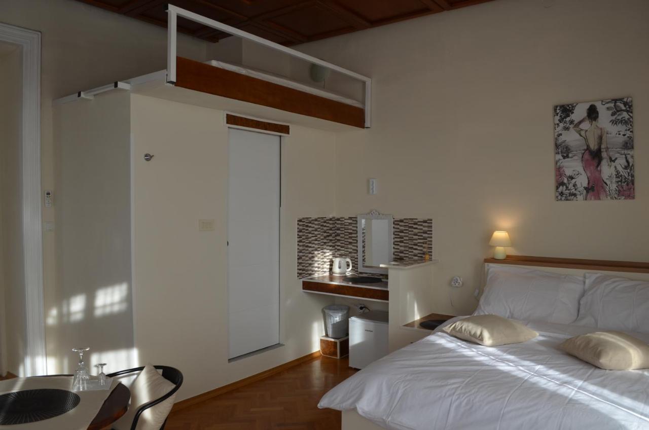 Rooms & Apartments Infinity Fiume Esterno foto
